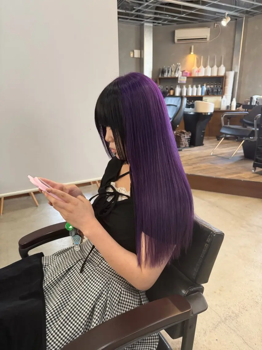 ロング パープルカラー ヘアカラー トリートメント ✂︎SAITOU AKIRA✂︎のヘアスタイル