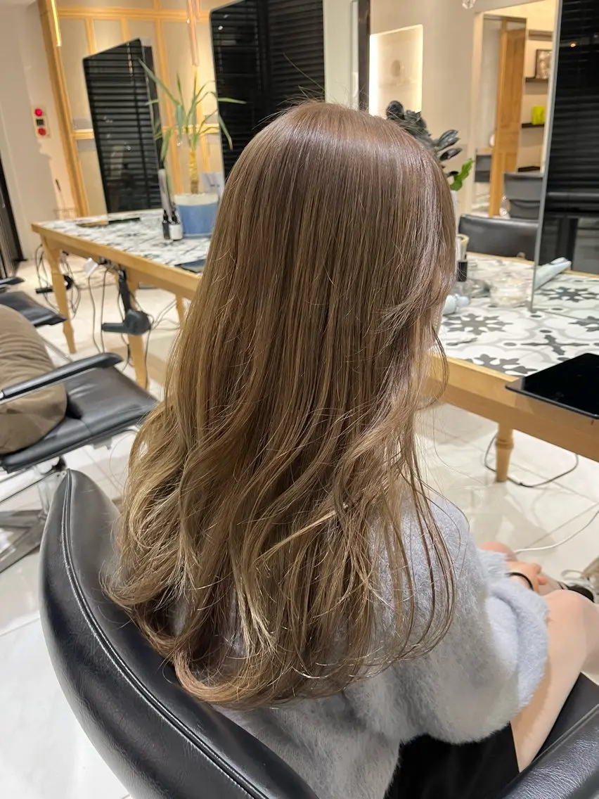 ロング カラー ベージュカラー オリーブベージュ ヘアカラー トリートメント ナミ🩶暗髪/暖色 ❤️/透明感/縮毛のヘアスタイル