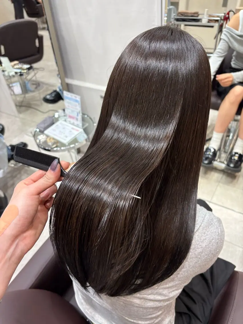 ロング カラー アッシュ オリーブアッシュ カット ヘアカラー トリートメント 艶カラー/レイヤー /atsumi🪷のヘアスタイル
