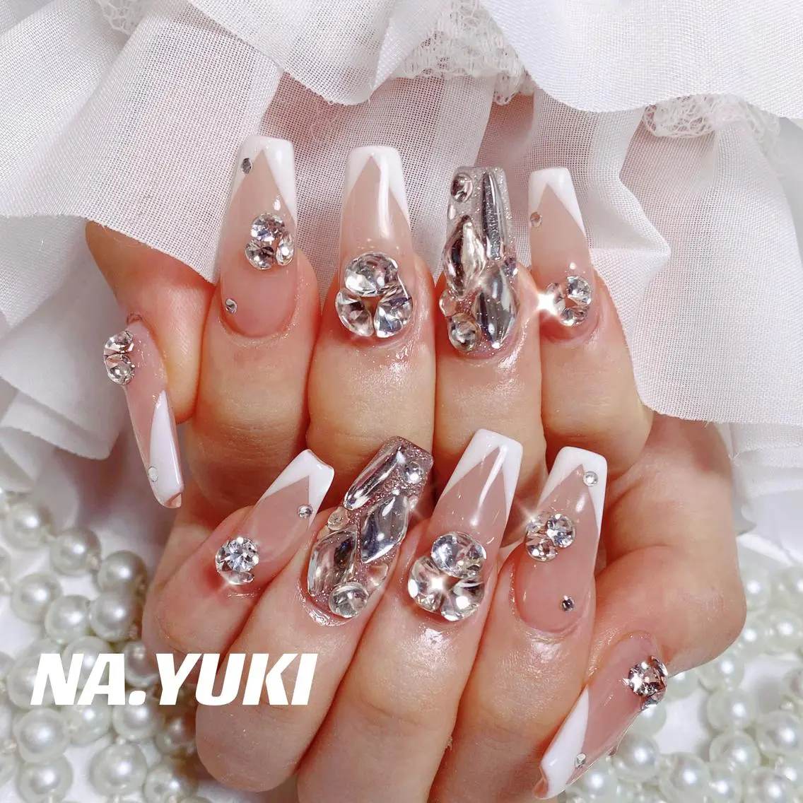 ネイル 🦋 Queenieのネイルデザイン