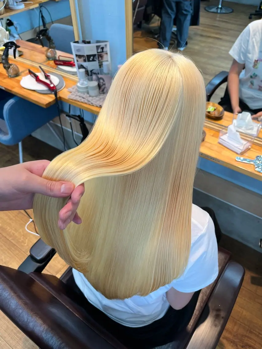ロング カラー ブリーチ ダブルカラー インナーカラー 髪質改善 トリートメント 🫧ハイトーン/ ブリーチ🫧白石航汰のヘアスタイル