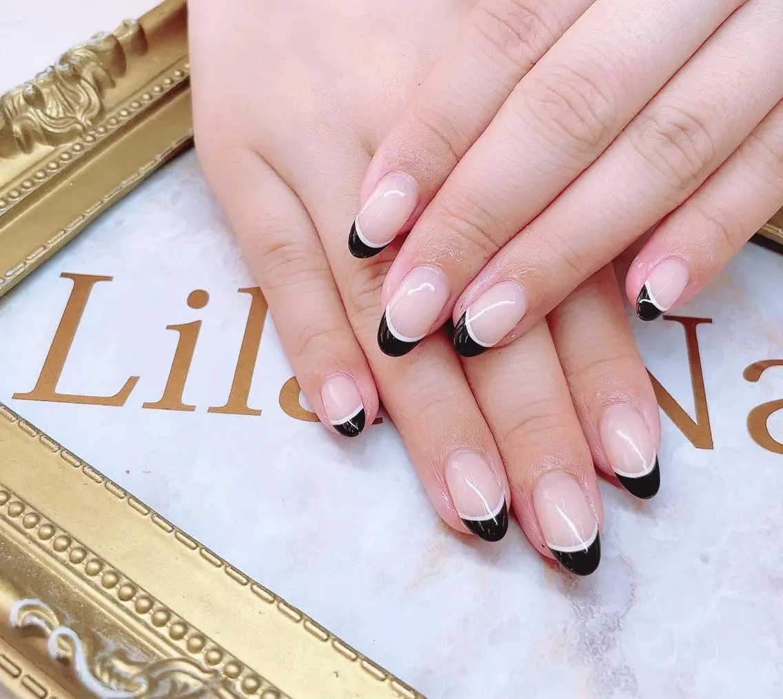 ネイル ドット フラワーネイル フレンチネイル ジェルネイル ハードジェル Lilas Nailのネイルデザイン