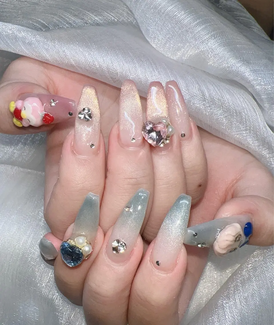 ネイル 長さ出し グラデーション キラキラネイル マグネットネイル ニュアンスネイル Lee Nails チップ長さだし専門店のネイルデザイン