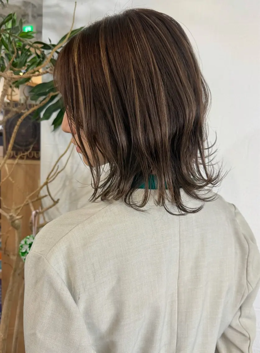 【平日限定】アメイジアカラーでハイライトカラー＋カットの写真