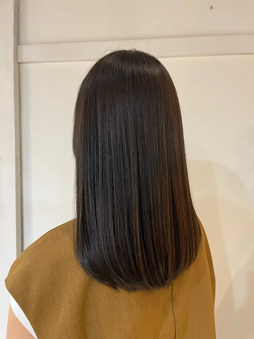 セミロング カラー ヘアカラー 小久保 あかりのヘアスタイル