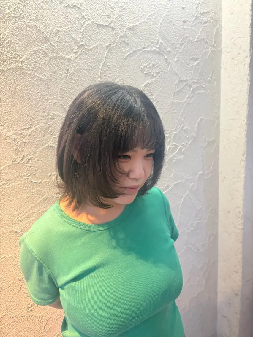 ミディアム ゆるふわレイヤー カット manonのヘアスタイル