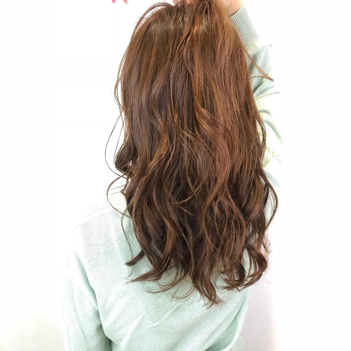 ロング カラー ブラウンカラー ピンクカラー ピンクブラウン 小顔レイヤー/ ベージュ🤍Rieのヘアスタイル