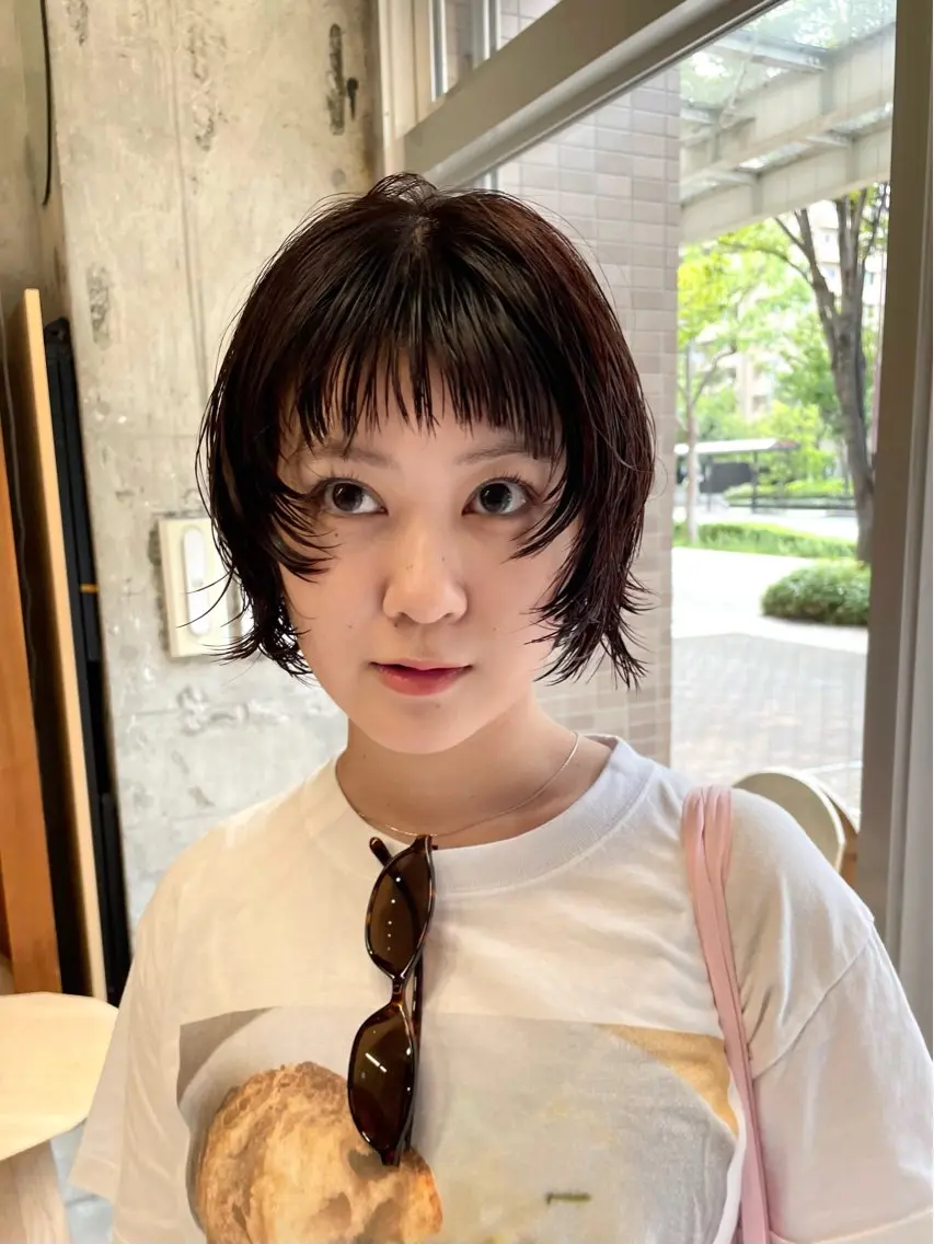 ミディアム カット ヘアカラー chisato☁️ カットカラーモデルのヘアスタイル