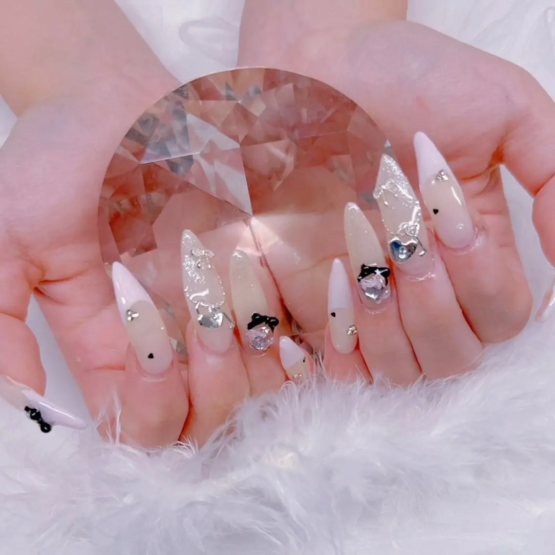 ネイル Romymoon nail帆南☾ ໋のネイルデザイン