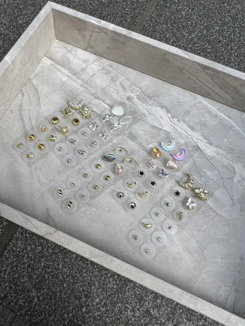 💎リクエスト歓迎💎12粒♪モニター様【耳つぼジュエリー】+耳マッサージ　オシャレとヘルスケアを♪セットOK🦻の写真