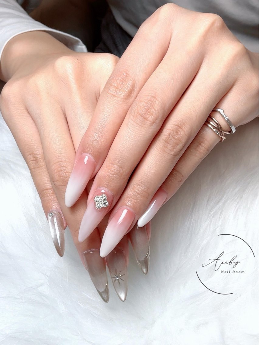 ネイル Aiiby ネイルルームのネイルデザイン