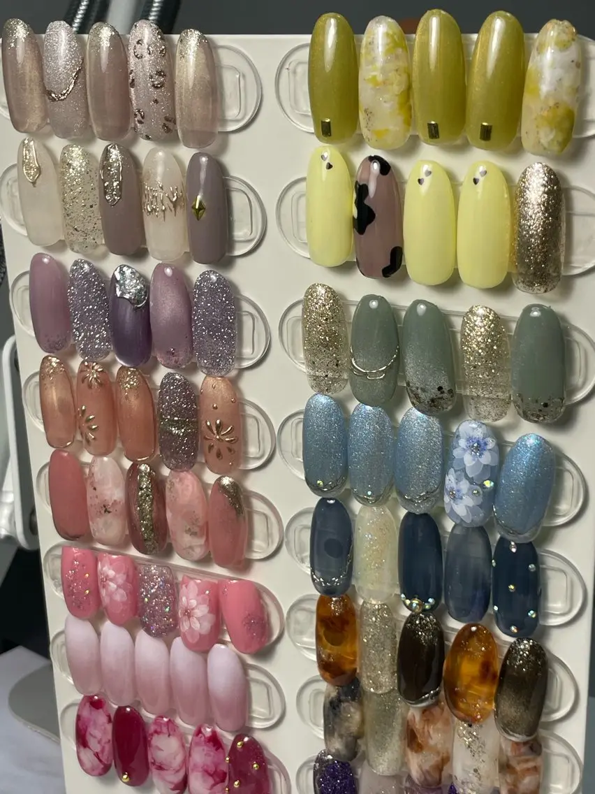 【5月まで❤️🔥】絶対お得🉐💛選べるデザインネイル💅オフ込爪周りケア付)特別限定価格 /色変えOK/フィルインの写真