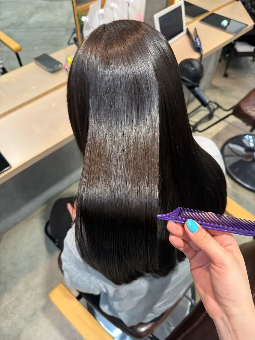 縮毛矯正 高山 穂香のヘアスタイル