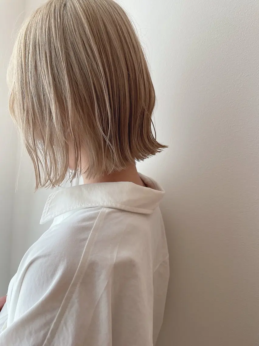 カラー ベージュカラー ホワイトベージュ ヤスドミ ケイスケのヘアスタイル