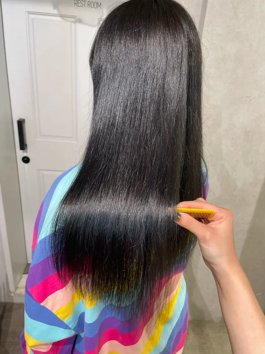 セミロング カラー 透明感カラー ヘアカラー ナチュラル透明感🌱 小山美樹子のヘアスタイル