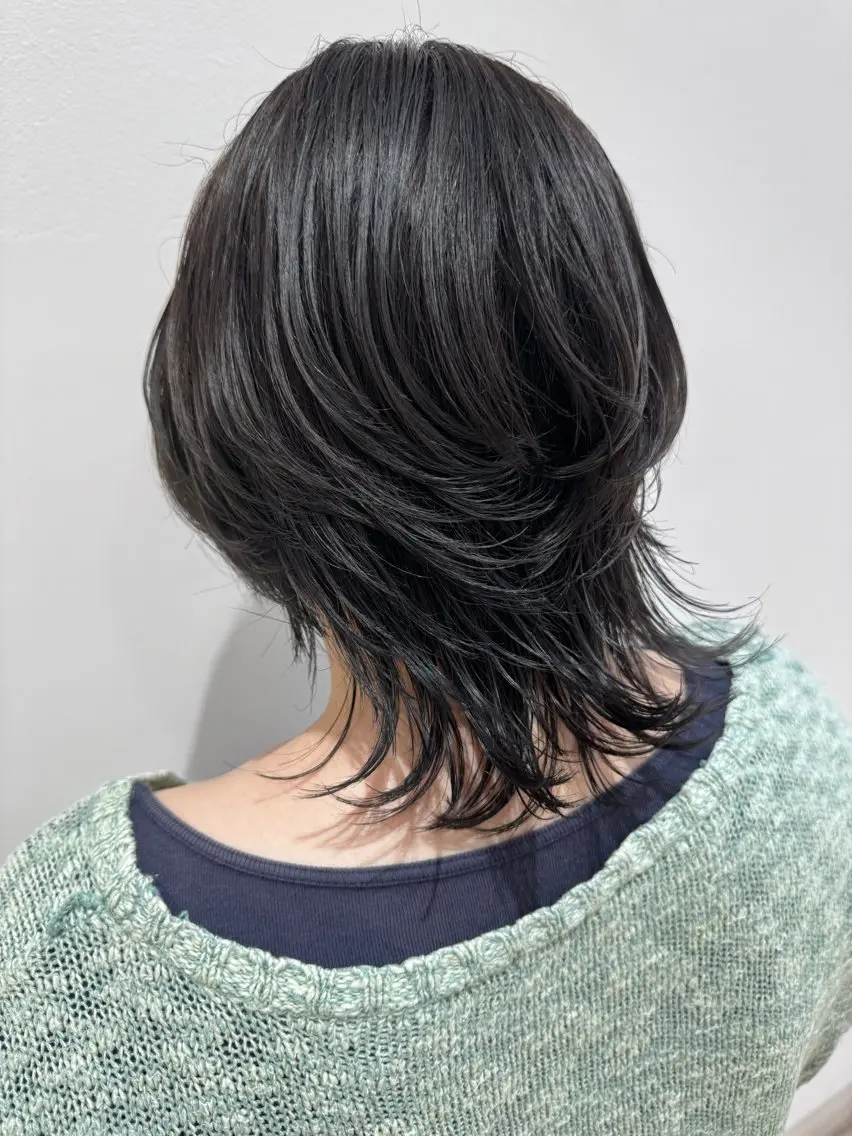 ミディアム カラー アッシュ アッシュグレー アッシュグレージュ グレージュ 🐺ウルフ× ハイトーン🐺MOEのヘアスタイル