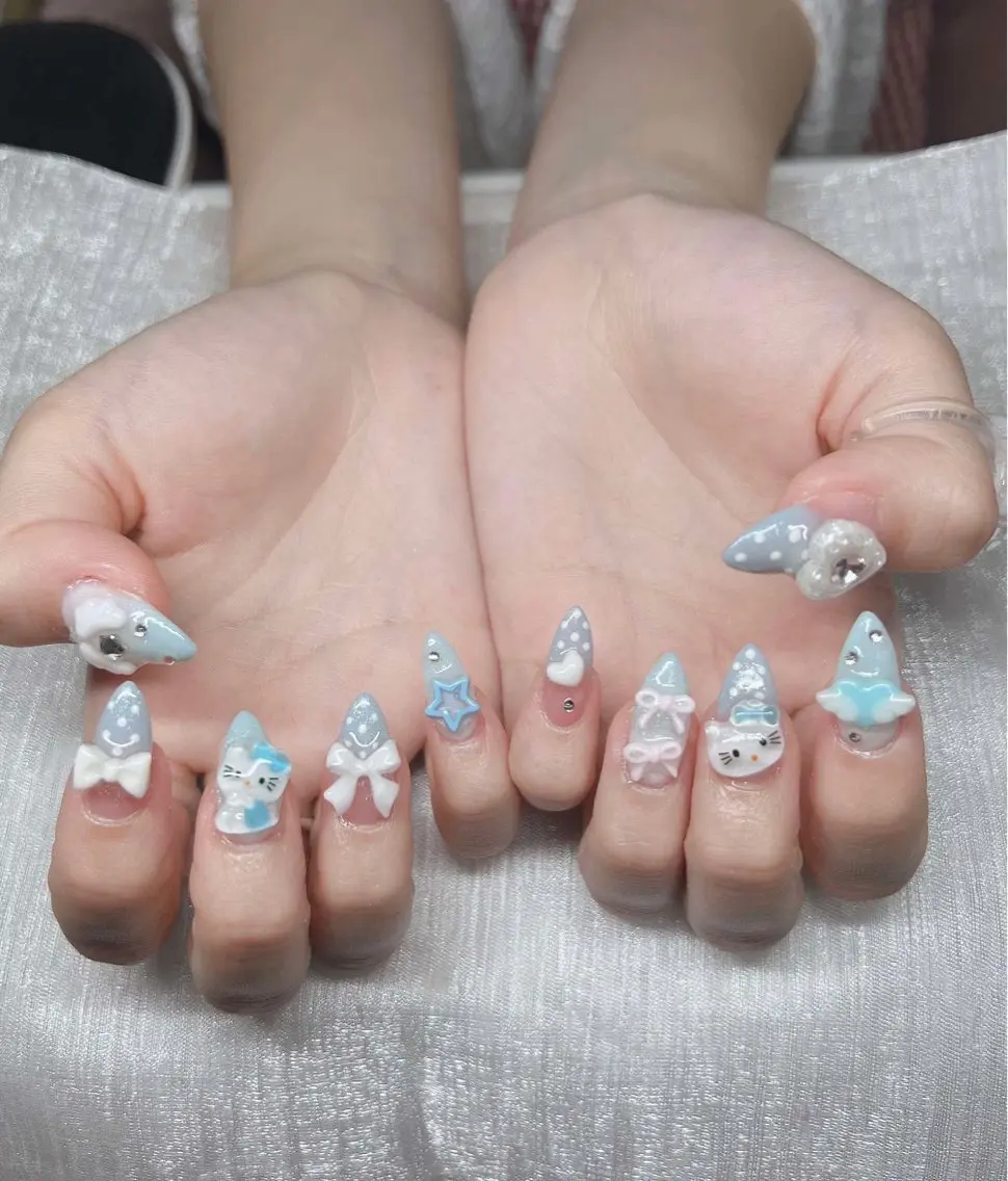 ネイル Lee Nailsのネイルデザイン