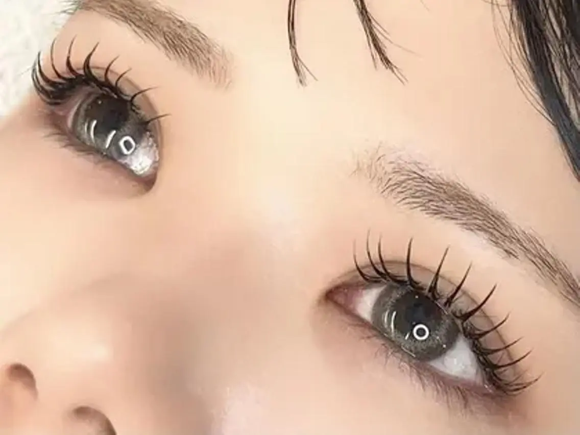 マツエク・マツパ 束感まつ毛 韓国風マツエク パリジェンヌラッシュリフト まつげパーマ マツパ 🌈fein.トータ ルビューティー🌈のマツエク・マツパデザイン