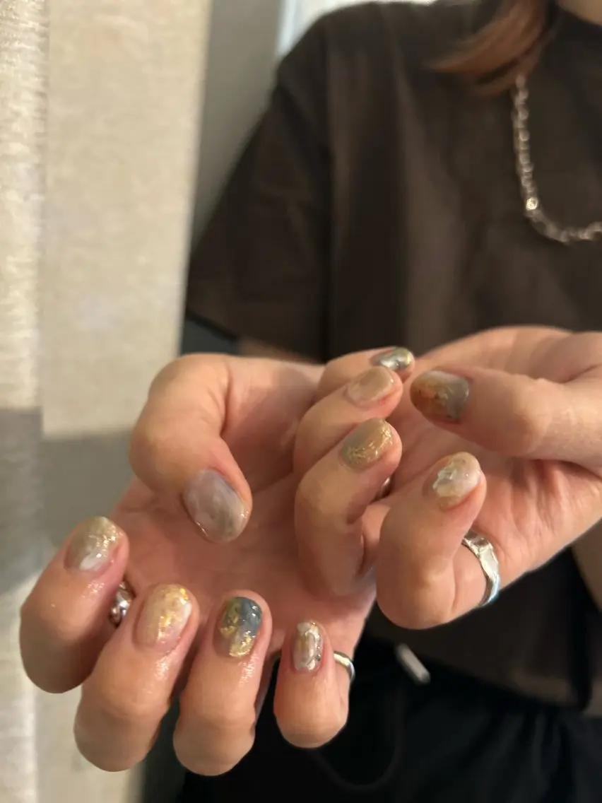 ネイル elu :nail&eyeのネイルデザイン