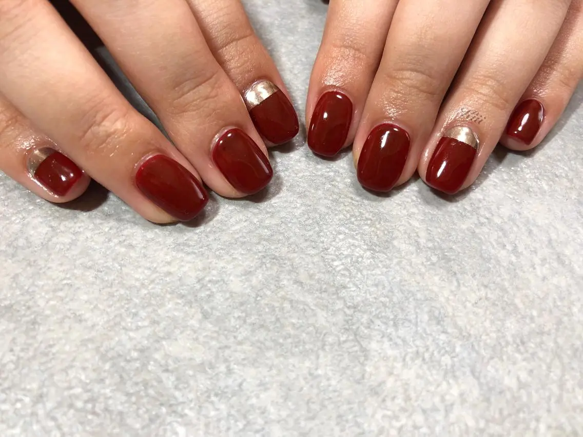 ネイル アートネイル ボルドー ハンドネイル フットネイル kiii.__ ✴︎*のネイルデザイン