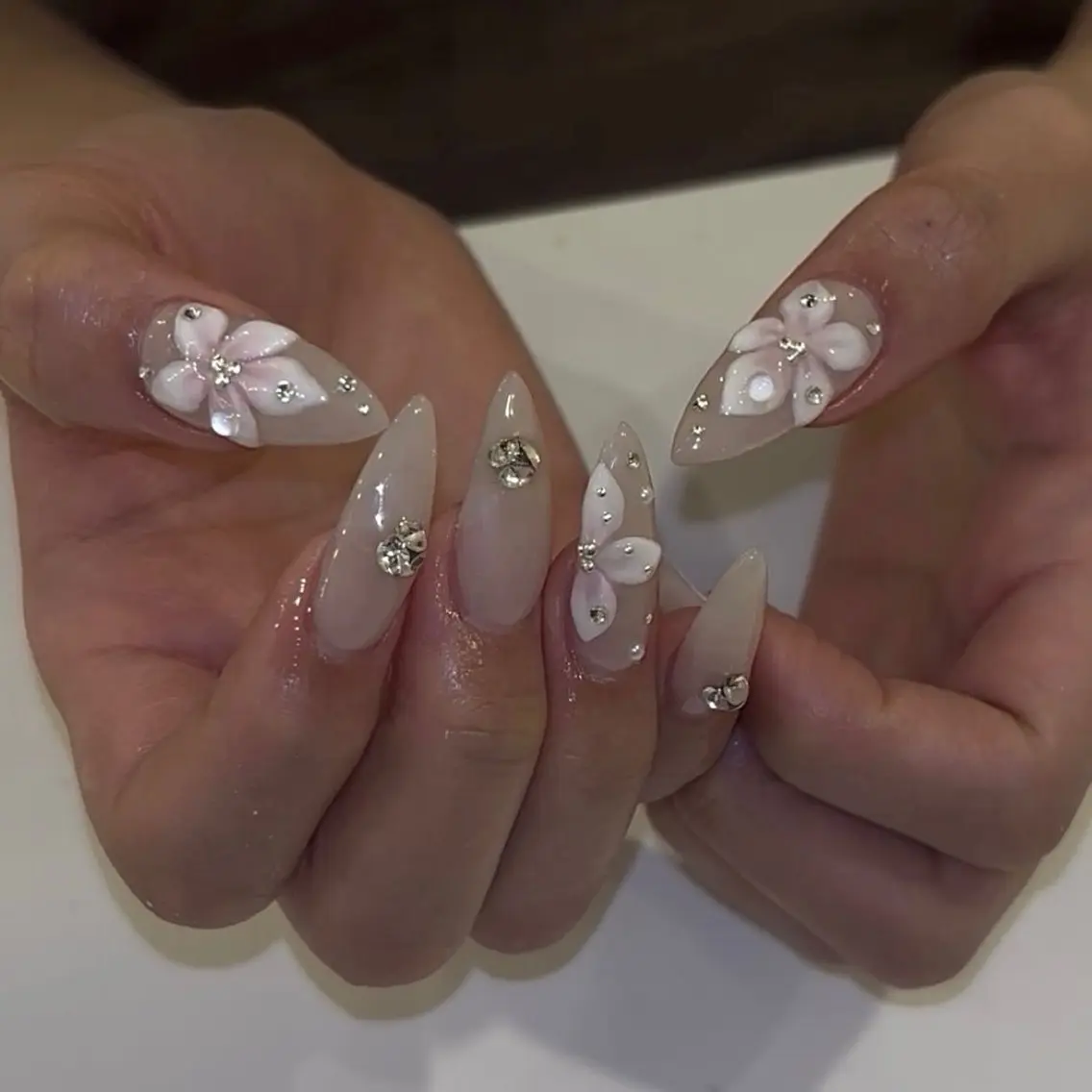 ネイル チークネイル 長さ出し フラッシュネイル ジェルネイル キラキラネイル kana nailのネイルデザイン