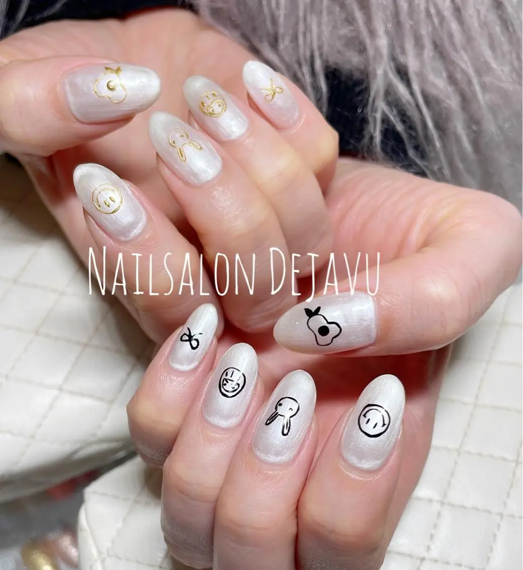 ネイル アートネイル ジェルネイル Nail salon Dejavu 🌿のネイルデザイン