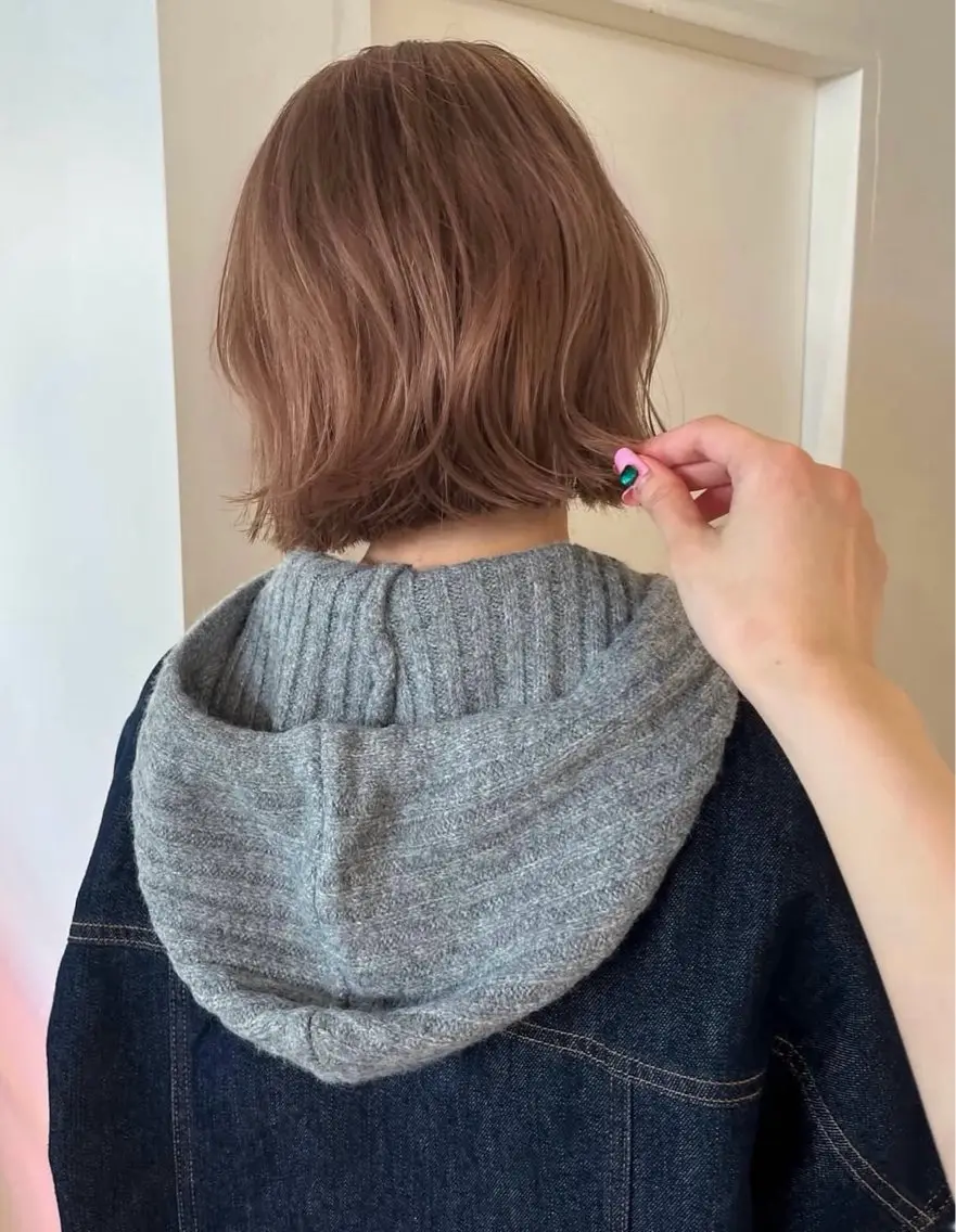 ミディアム 新宿 愛香のヘアスタイル