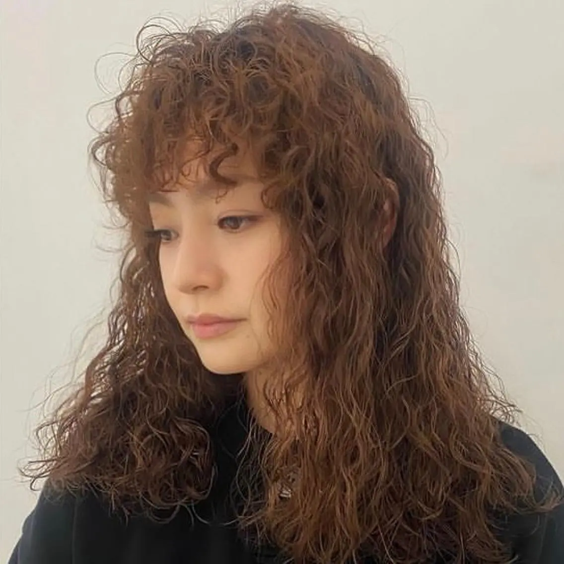 ミディアム パーマ ミディアムパーマ スパイラルパーマ 大石 沙季のヘアスタイル
