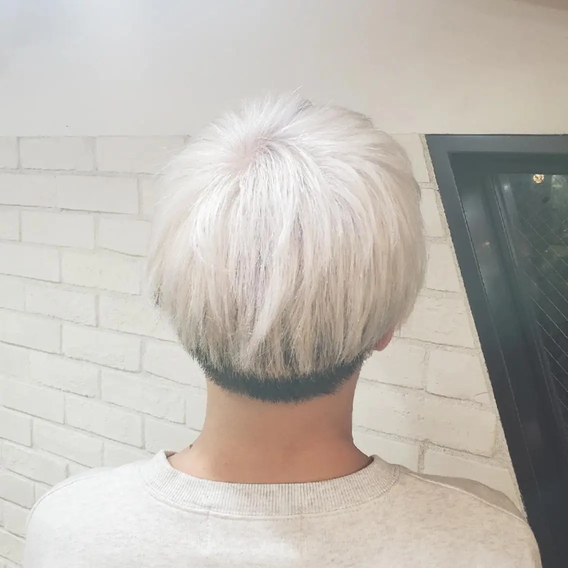 メンズ カラー メンズブリーチ ブリーチ カット ヘアカラー トリートメント パーソナルカラー 診断🍀マリンのヘアスタイル
