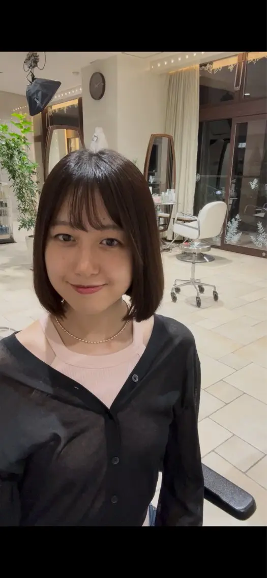 ショート ボブ カット 土佐 彩純のヘアスタイル