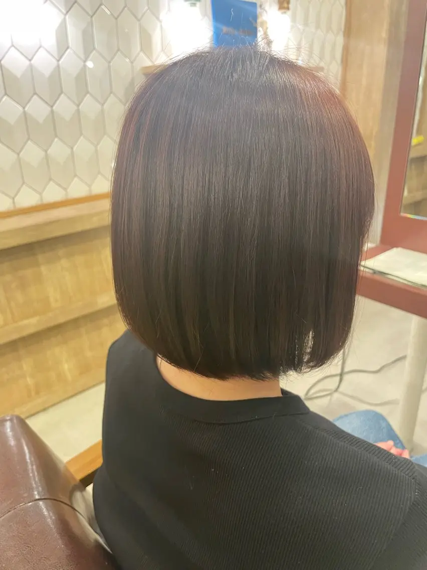 ミディアム ボブ 目見田 茜のヘアスタイル