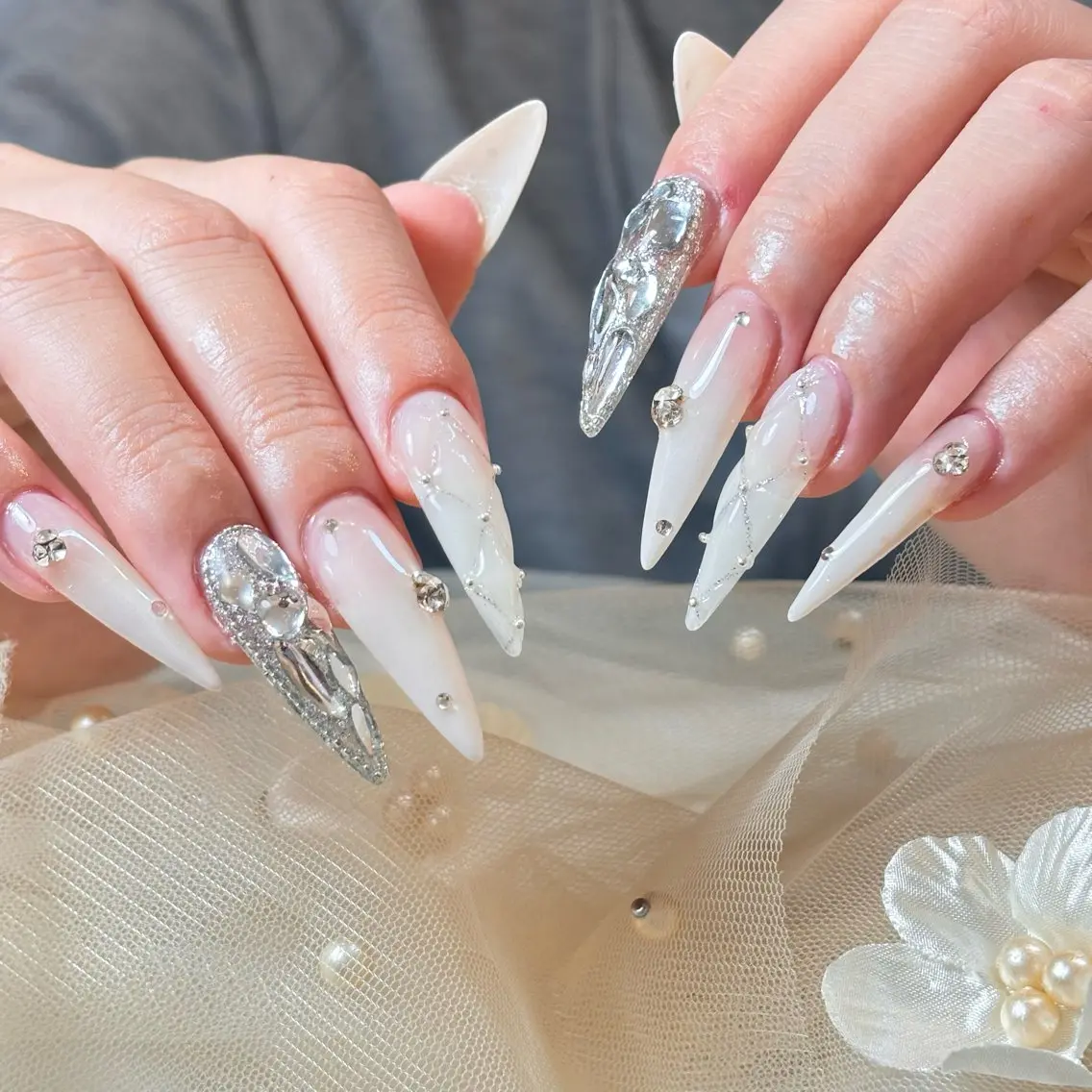 ネイル 桜ネイル 長さ出し フレンチネイル 韓国ネイル マグネットネイル ハンドネイル Kiwami nailsalonのネイルデザイン