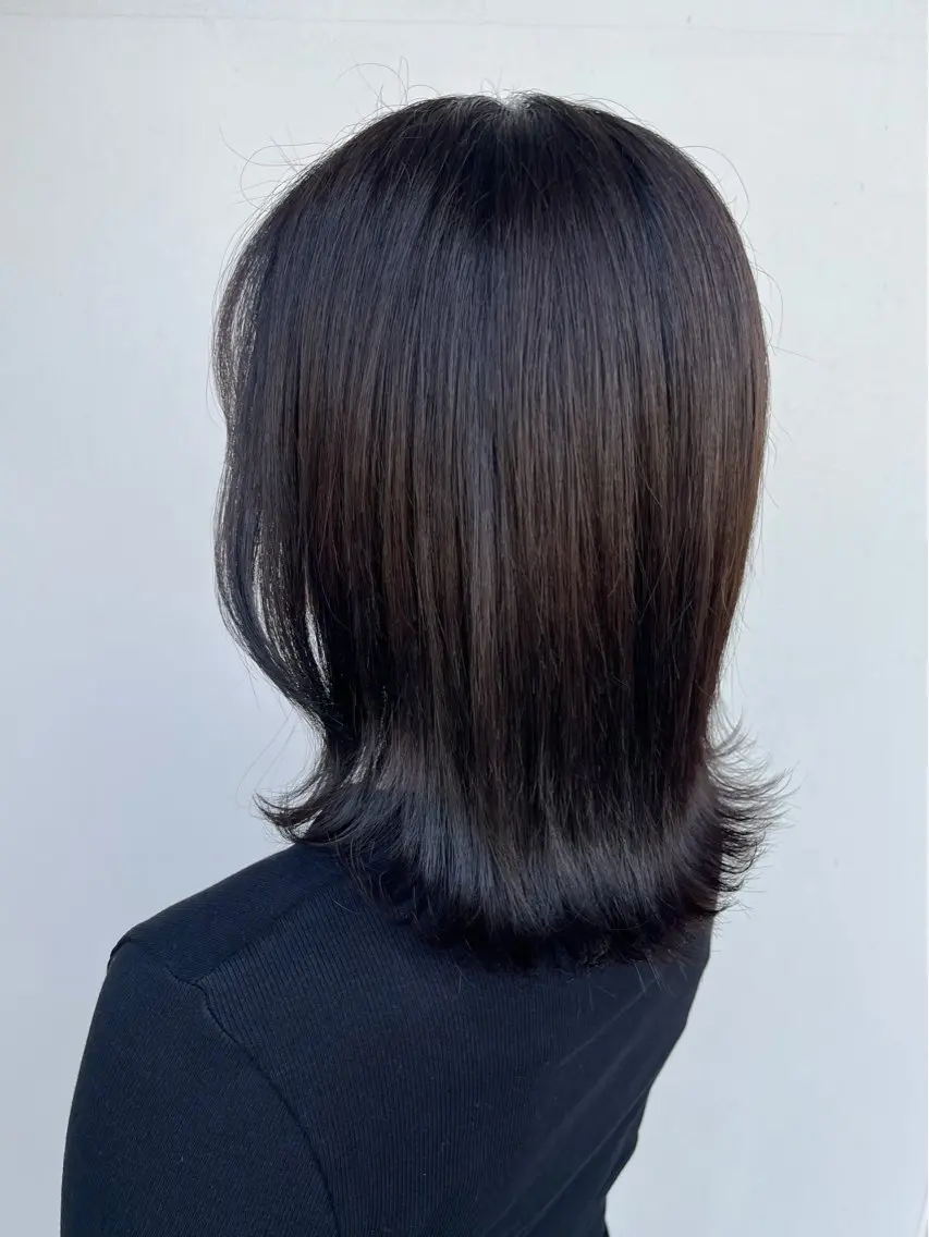 ミディアム 本長 里藍のヘアスタイル