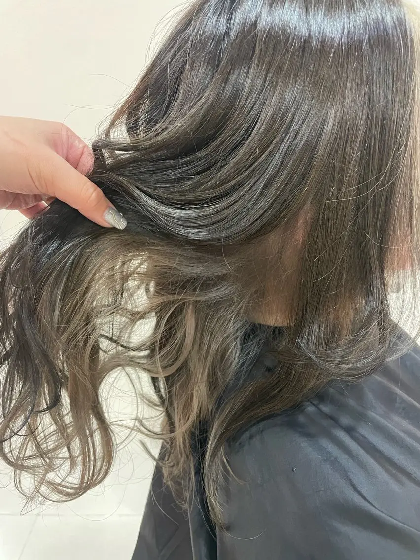 カラー インナーカラー ヘアカラー 久保 まどかのヘアスタイル