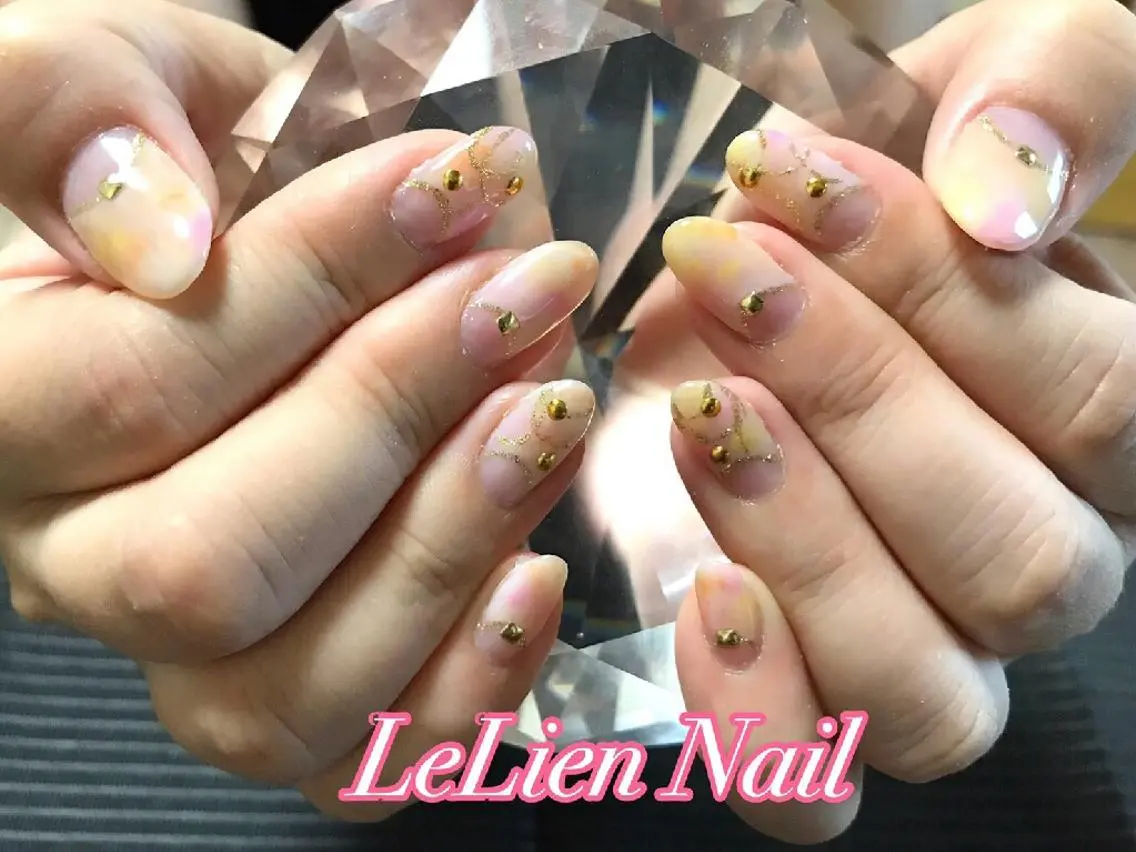 ネイル フレンチネイル 逆フレンチ モチの良さ◉ フィルインネイル♡のネイルデザイン