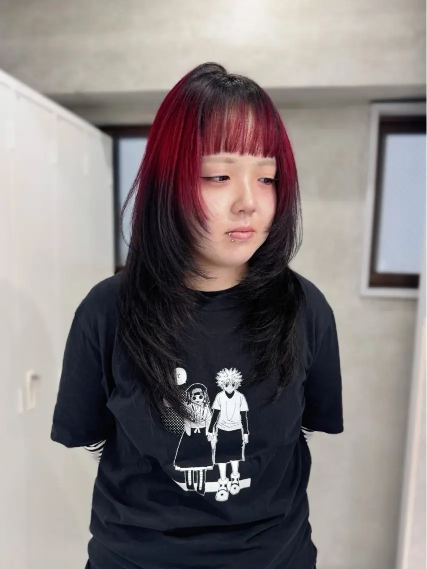 ロング ヘアカラー トリートメント Manami🖤 レイヤー×ハイトーンのヘアスタイル