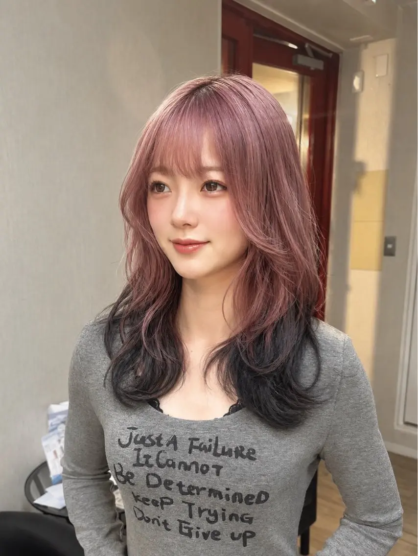 セミロング カラー カット ヘアカラー トリートメント ブリーチデザイン｜ レイヤー｜小寺 葵のヘアスタイル