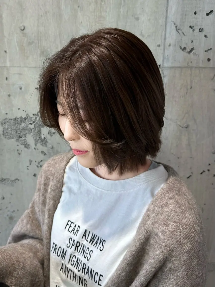ショート カラー アッシュ アッシュブラウン ブラウンカラー 顔周りカット レイヤーカット カット ヘアカラー レイヤー/艶カラー/ 前橋/渋川竜希のヘアスタイル