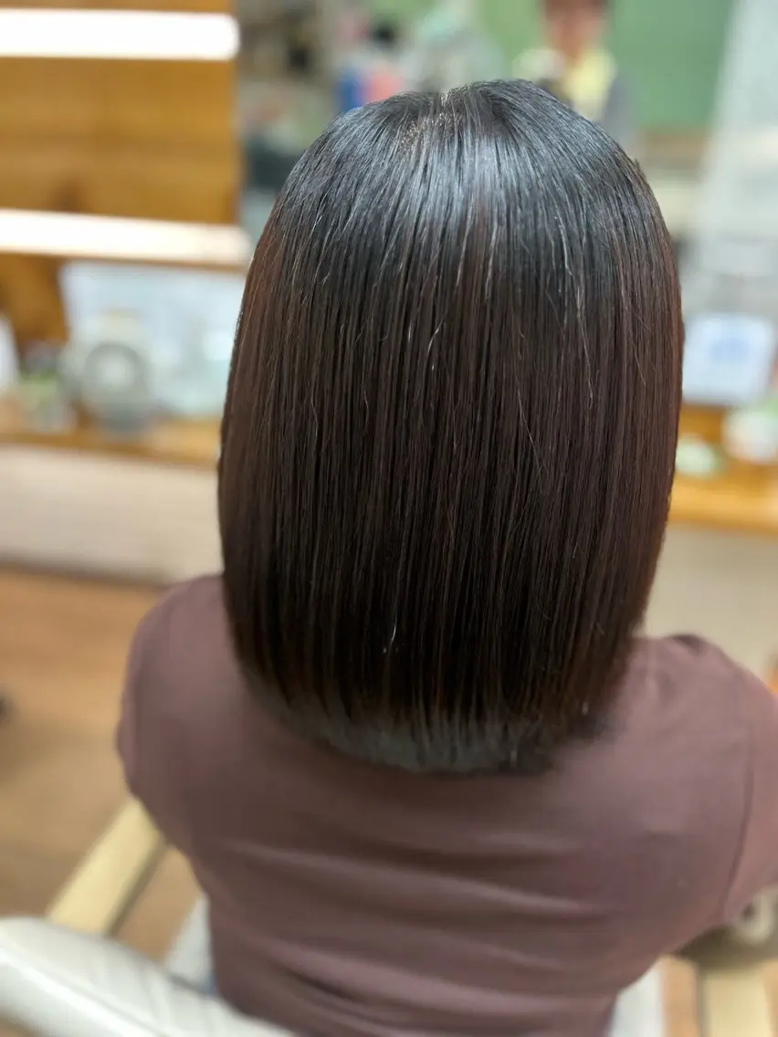 ミディアム 神谷 千明のヘアスタイル