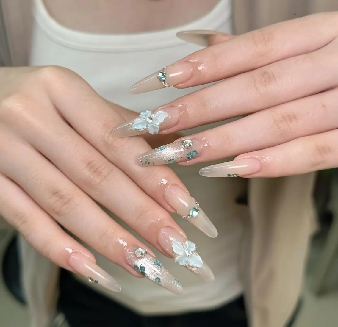 ネイル ハンドネイル エリ🫧 nail池袋東口のネイルデザイン