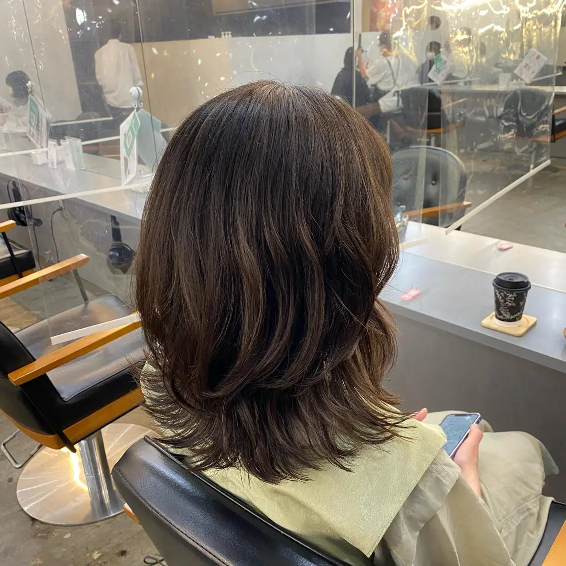 ミディアム くびれヘア レイヤーカット ✂韓国レイヤー 🦋みやび🪽のヘアスタイル