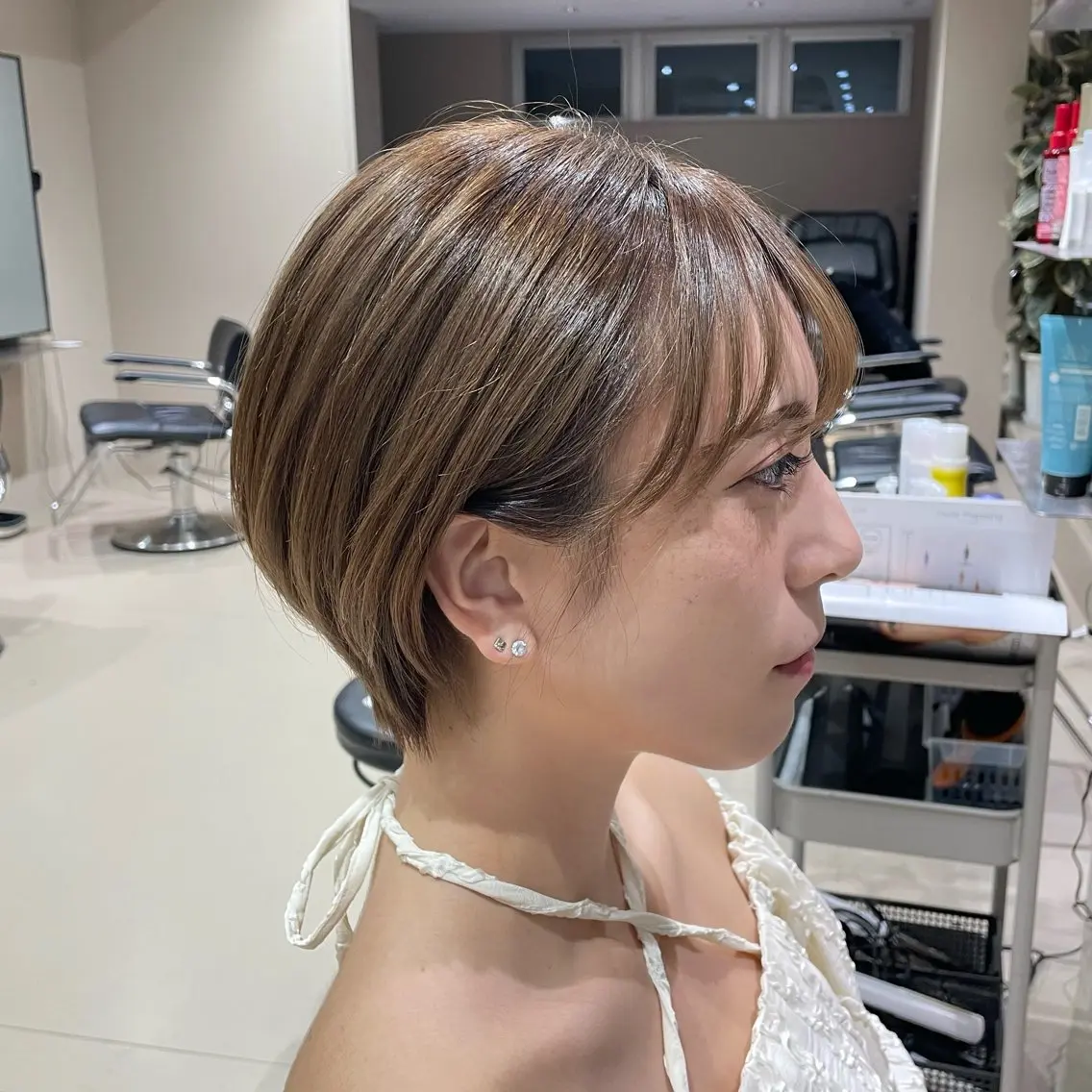 ショート 顔周りカット ショートヘア サイドバング けいせい/横浜/ カラー、パーマ、縮毛のヘアスタイル