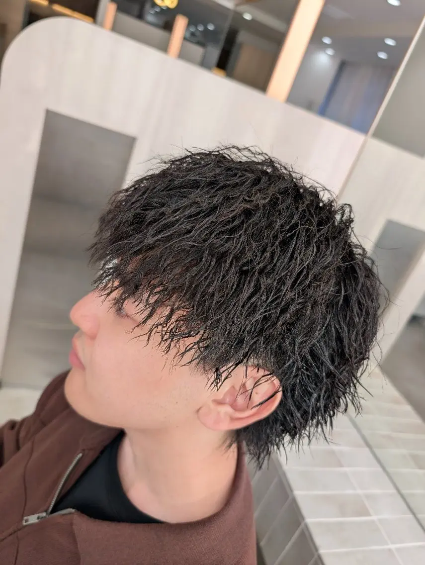 ミディアム パーマ メンズ カット パーマ メンズパーマ特化 QOL札幌YUTOのヘアスタイル
