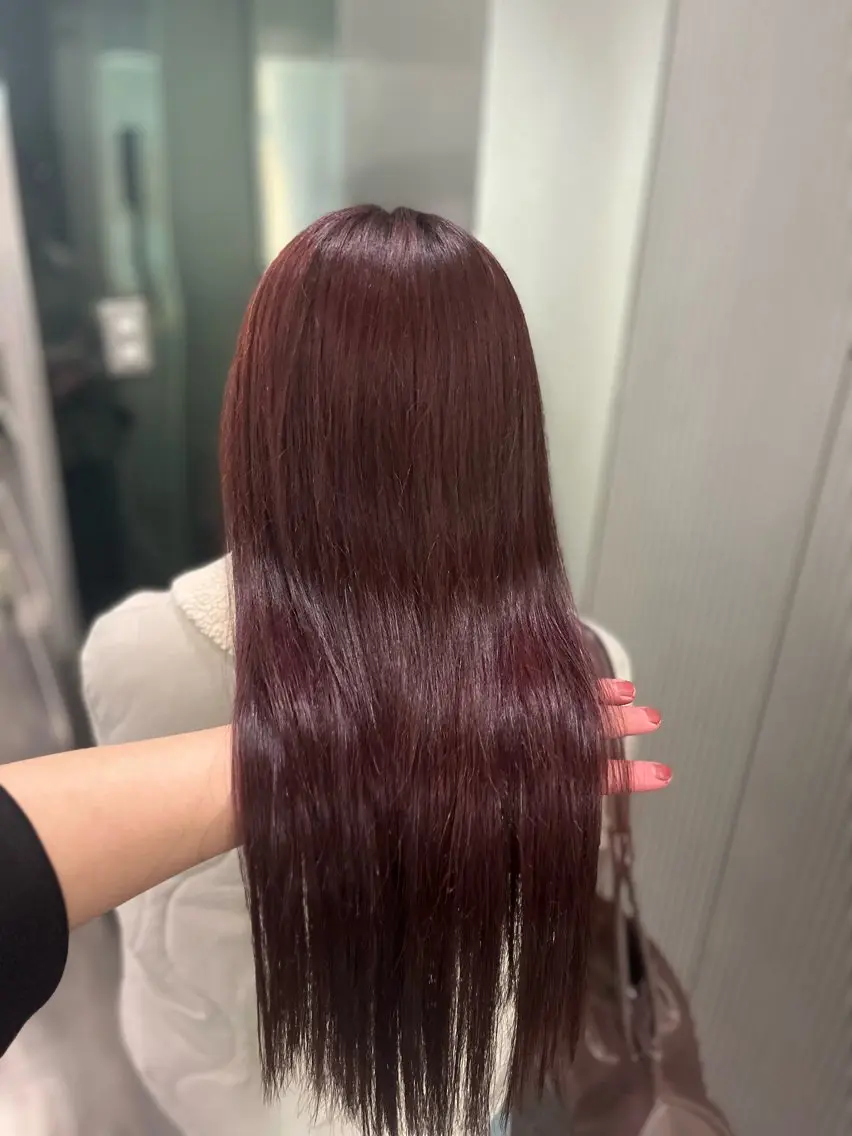 ロング カラー ハイトーンカラー 🦄レイヤーカットのヘアスタイル