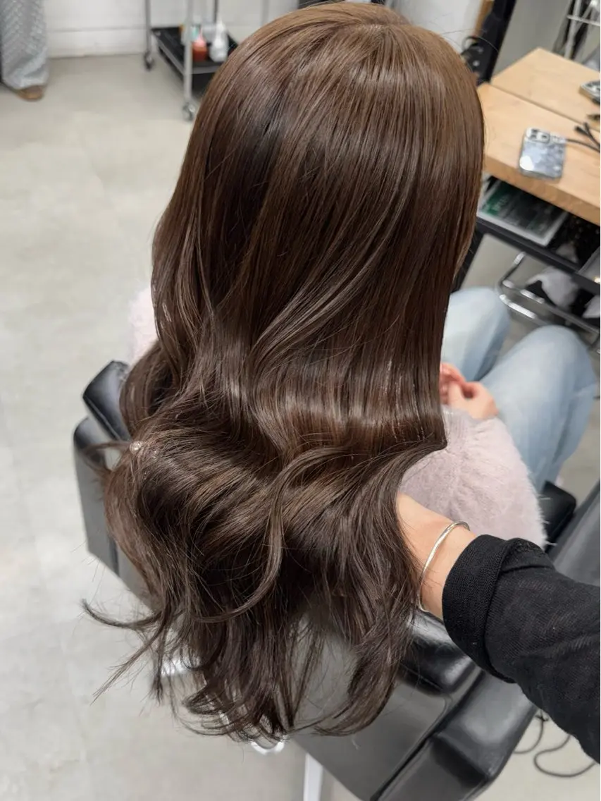 セミロング カラー ブラウンカラー チョコレートブラウン カット ヘアカラー トリートメント Rico / bob/グレージュのヘアスタイル