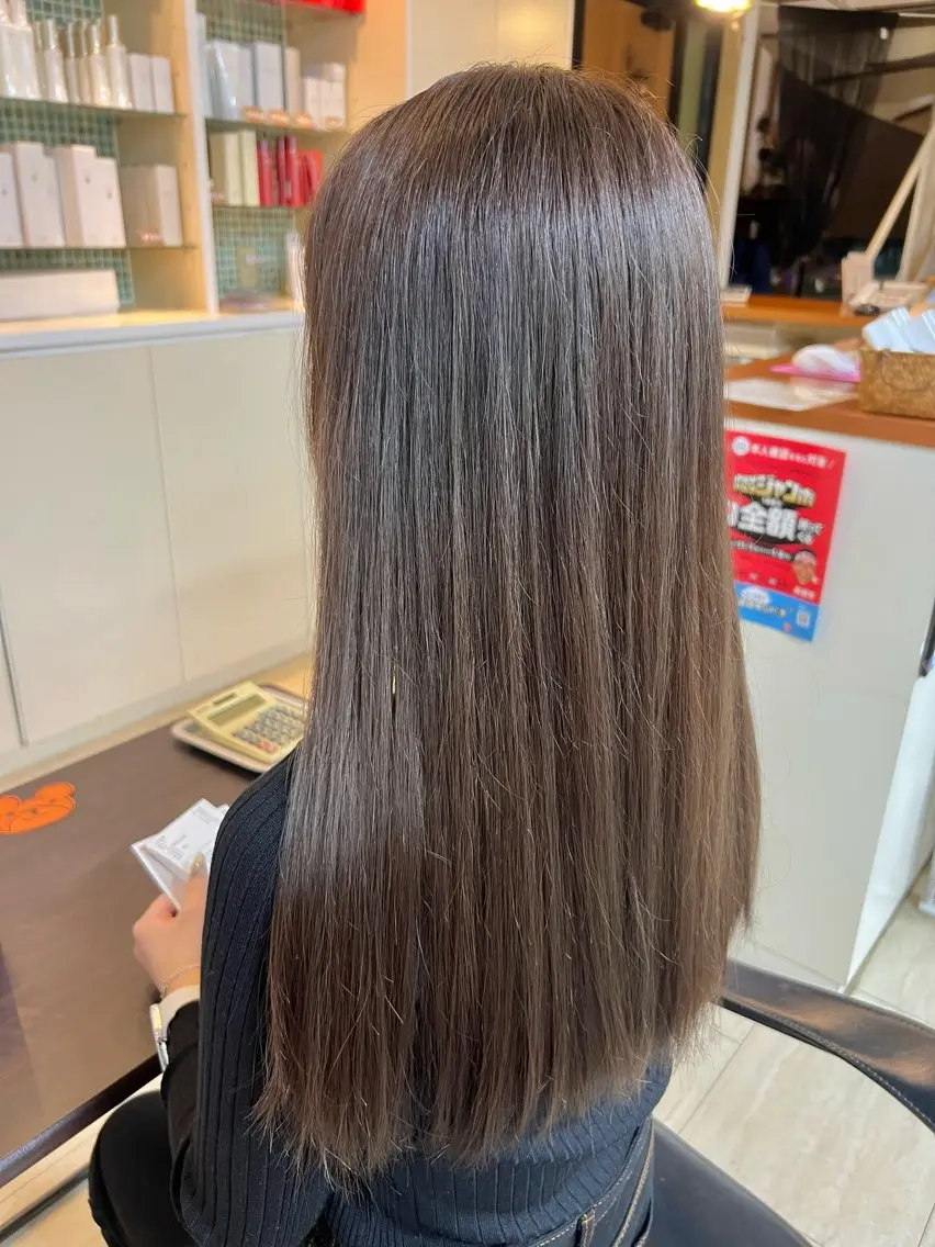 ロング カラー カット ヘアカラー トリートメント 黒崎 美乃里のヘアスタイル