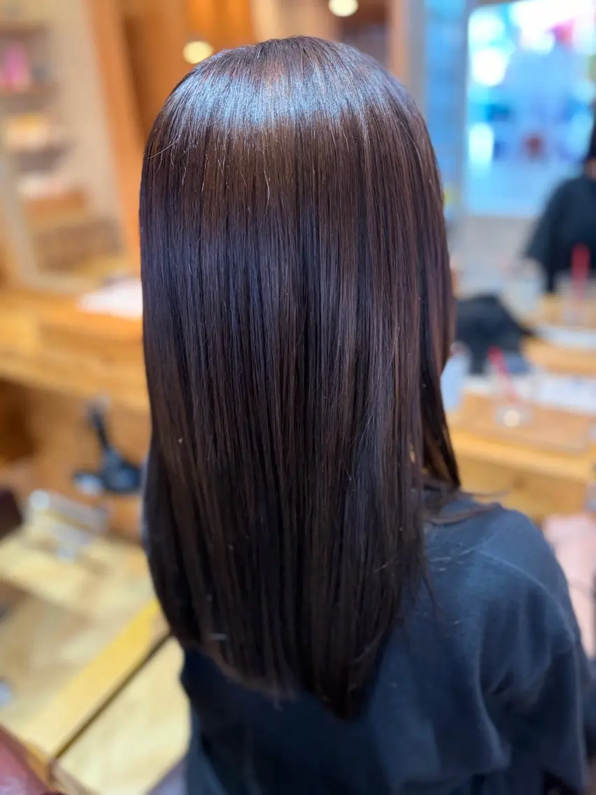ロング ヘアカラー 高良 日奈子のヘアスタイル