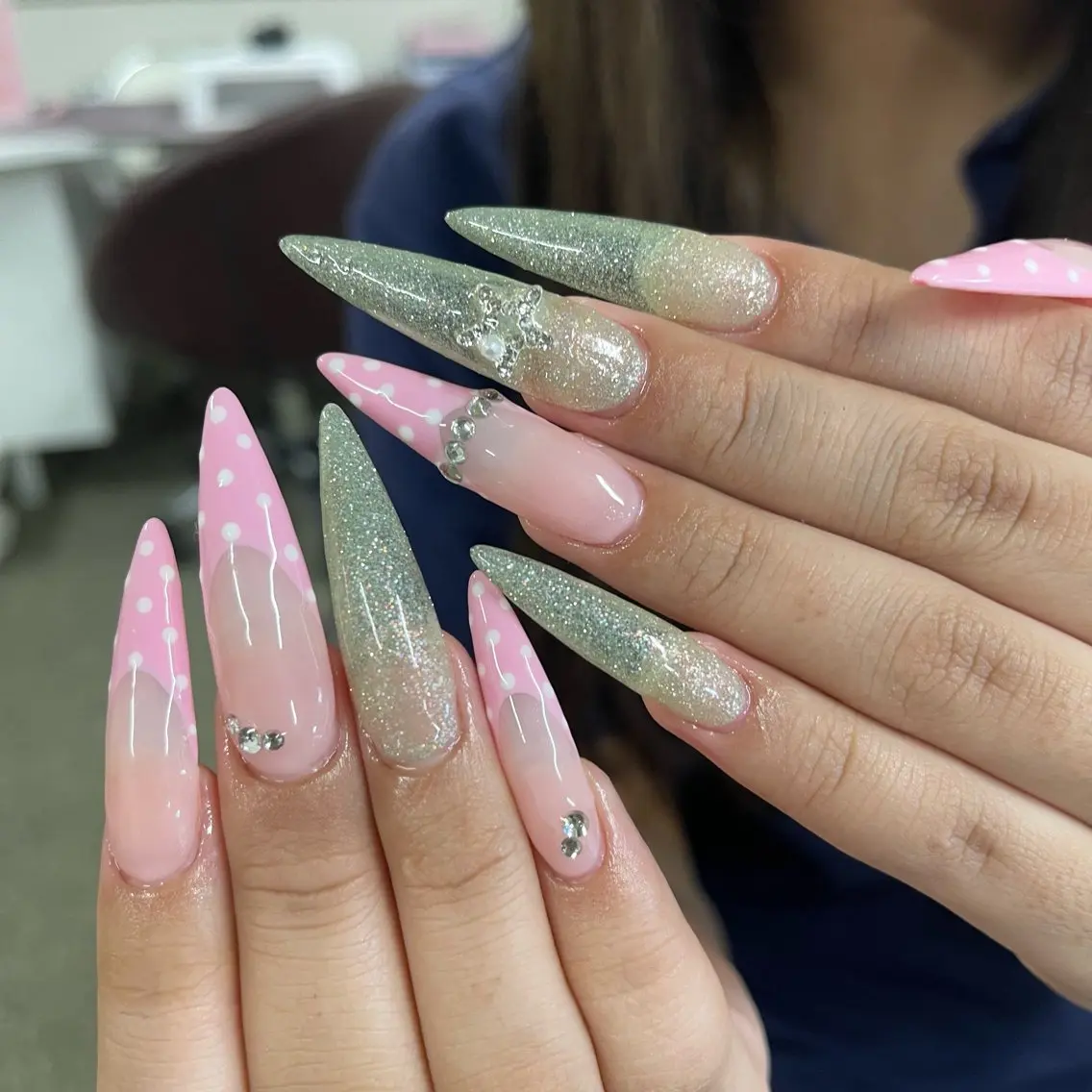 ネイル ハンドネイル NiJi Nailsのネイルデザイン