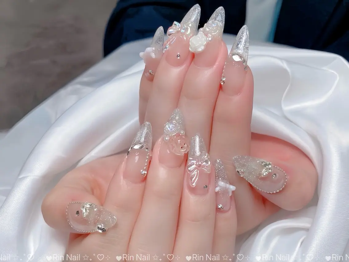 ネイル オーロラネイル ブルー フットネイル ジェルネイル 氷ネイル・うるうるネイル ハンドネイル Rin Nail 新大久保店のネイルデザイン