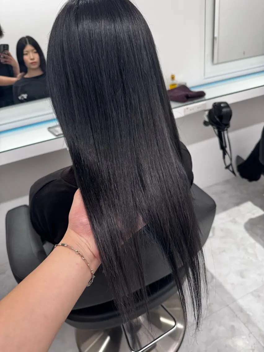 ロング カラー ヘアアレンジ 透け上品ハイトーン 職人ゆうと🤍のヘアスタイル
